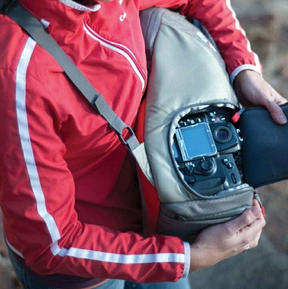 Click Elite Pro Body Sport DSLR Camera Bag